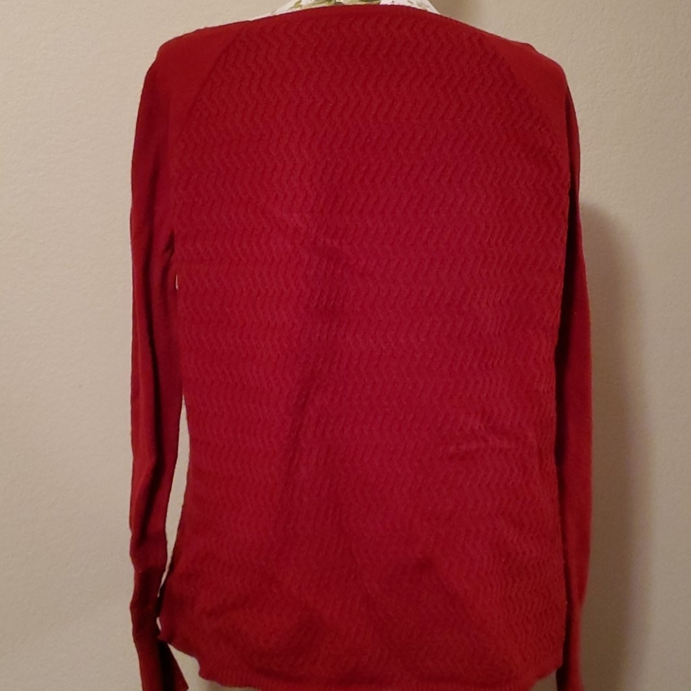 Red sweater - Picture 3 of 5